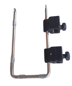 Effortlessly create more space for your gangway, SUB, or surfboard. Our custom railing brackets allow for quick and easy storage of your equipment
