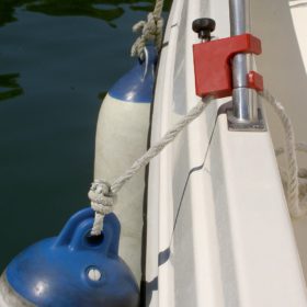 Fenderholder for stanchions set of 2