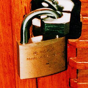 Solid padlock brass