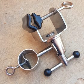 Universalhalterung für Möwenschutz Standard oder Sonnenschirme