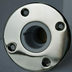 Schützen Sie Ihr Boot vor Vogelkot und bauen eine Hülse ein für den Möwenschutz Standard