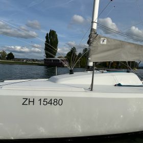 The scarecrow universal is used on the entire boat to protect against bird droppings on deck. Protect your ship with SWI-TEC