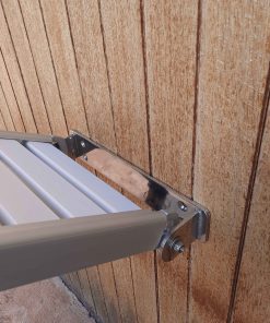 Our stainless steel stern bracket provides a stable and secure gangway to safely board.