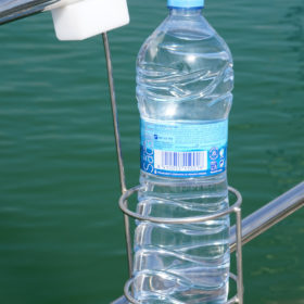 Soporte botella para barandilla y pie de barandilla