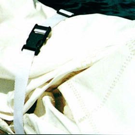 Sail tie